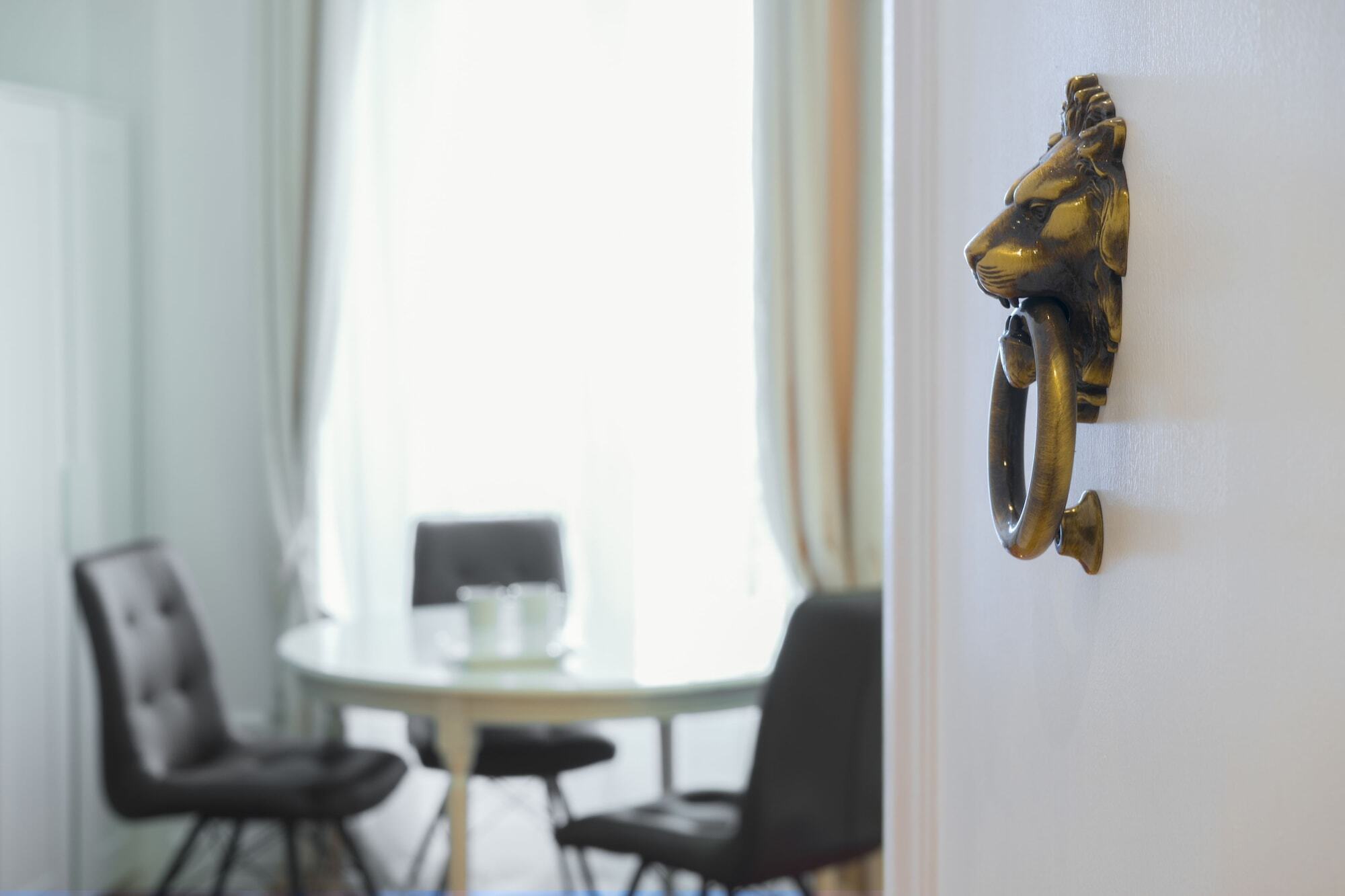 The Thonet House - A Luxury Historic Collection Apartment Lyon Luaran gambar