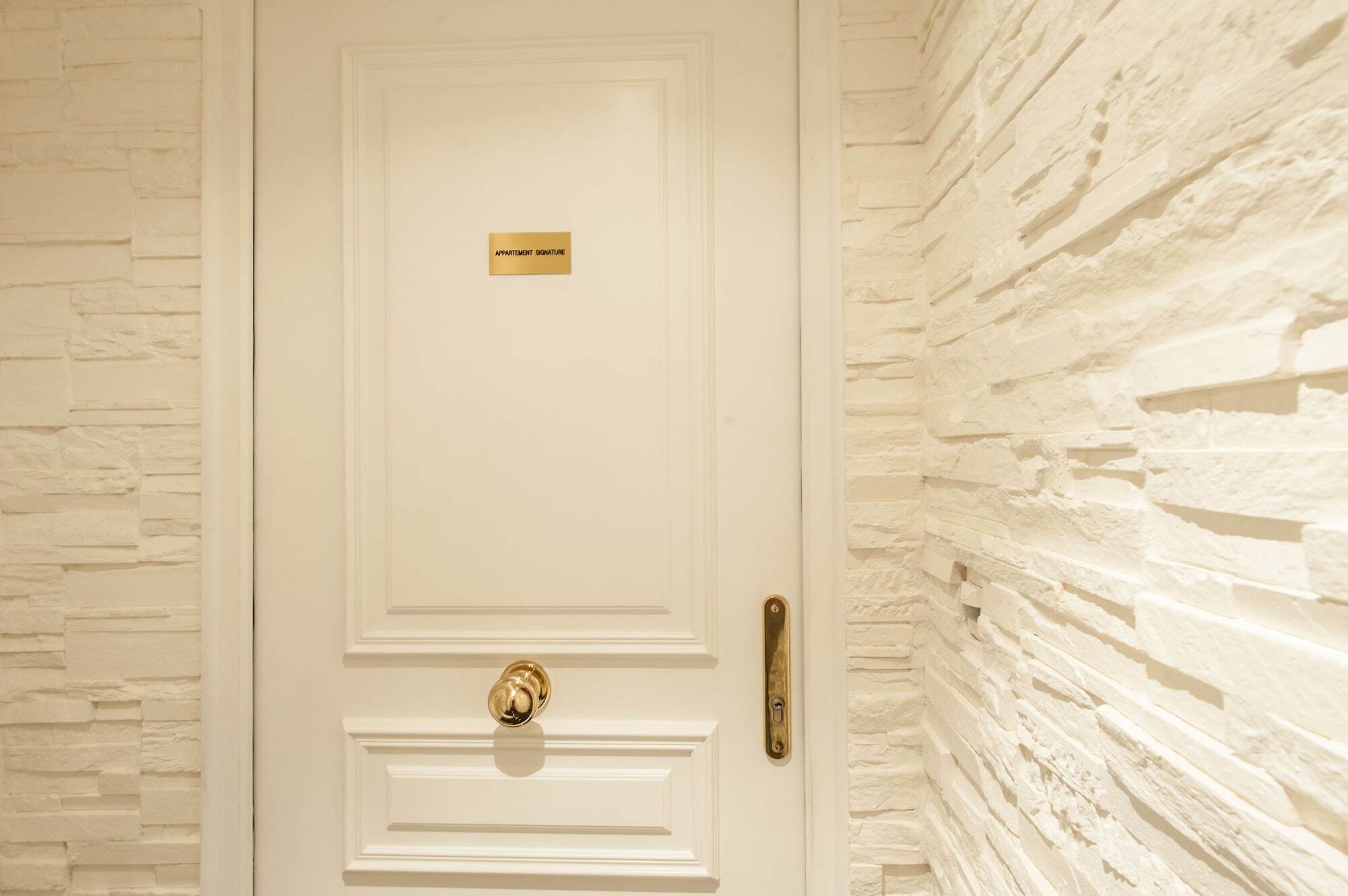 The Thonet House - A Luxury Historic Collection Apartment Lyon Luaran gambar